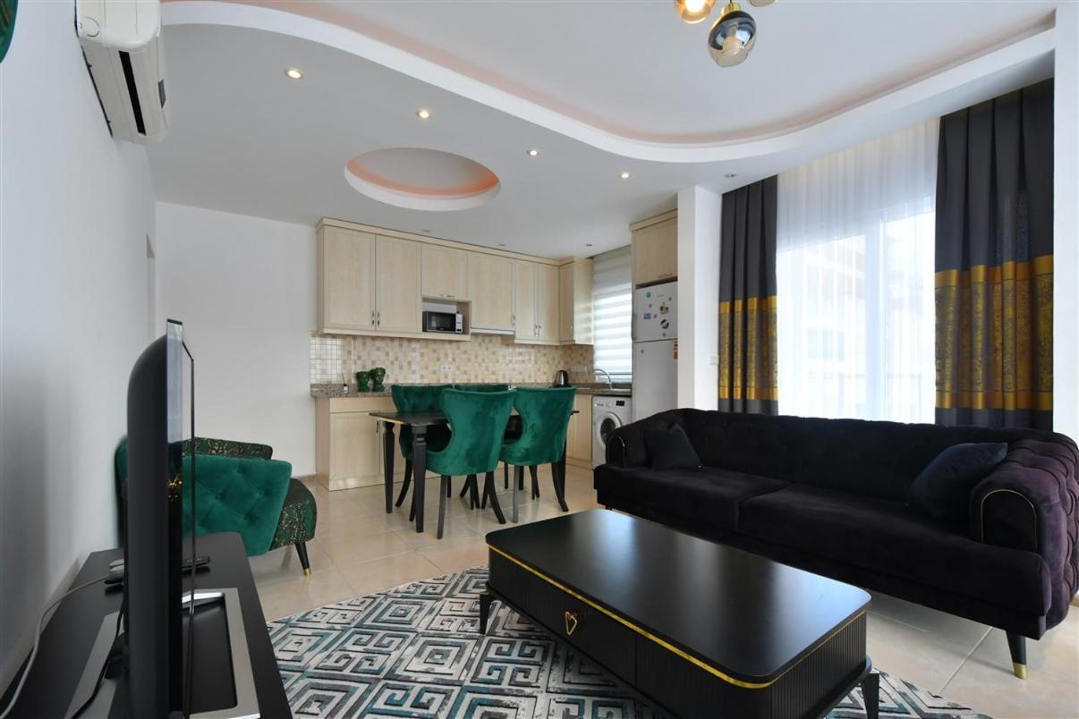 Yekta Atrium Two-room For Rent Just 350 Meters From The Sea In Mahmutlar, Comfortable Living By The Coast Lägenhet *