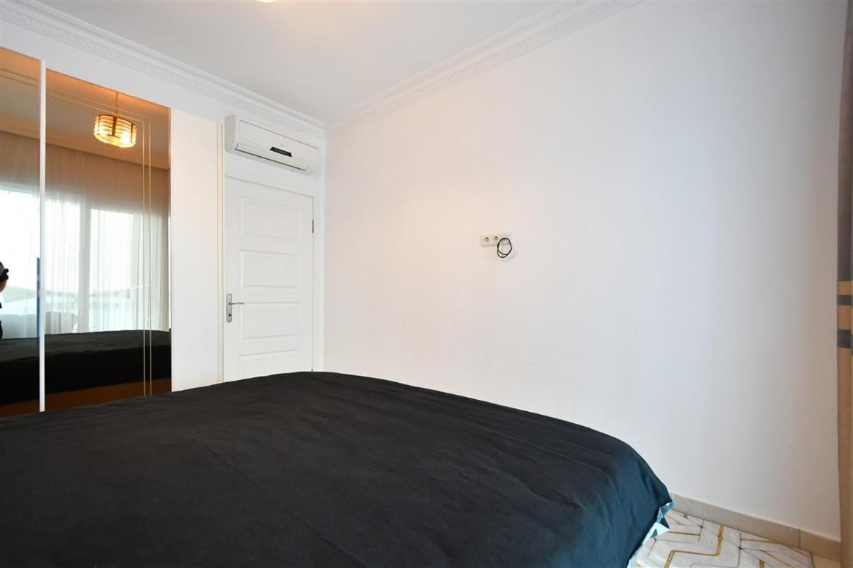 Yekta Atrium Two-room For Rent Just 350 Meters From The Sea In Mahmutlar, Comfortable Living By The Coast Lägenhet
